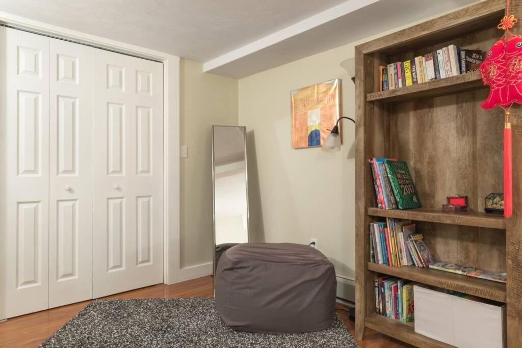 Appartamento Parking - Private Entrance - King Beds Boston Esterno foto