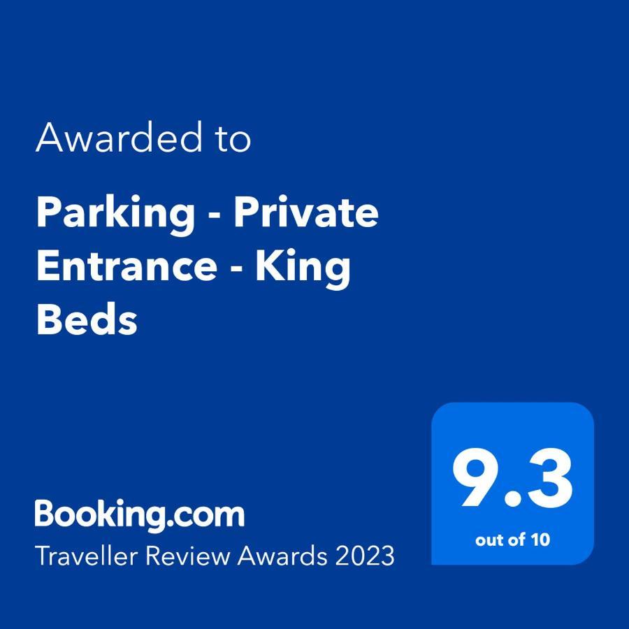 Appartamento Parking - Private Entrance - King Beds Boston Esterno foto